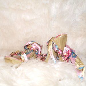W D COLLECTION High Heels Tan with Pink and Blue